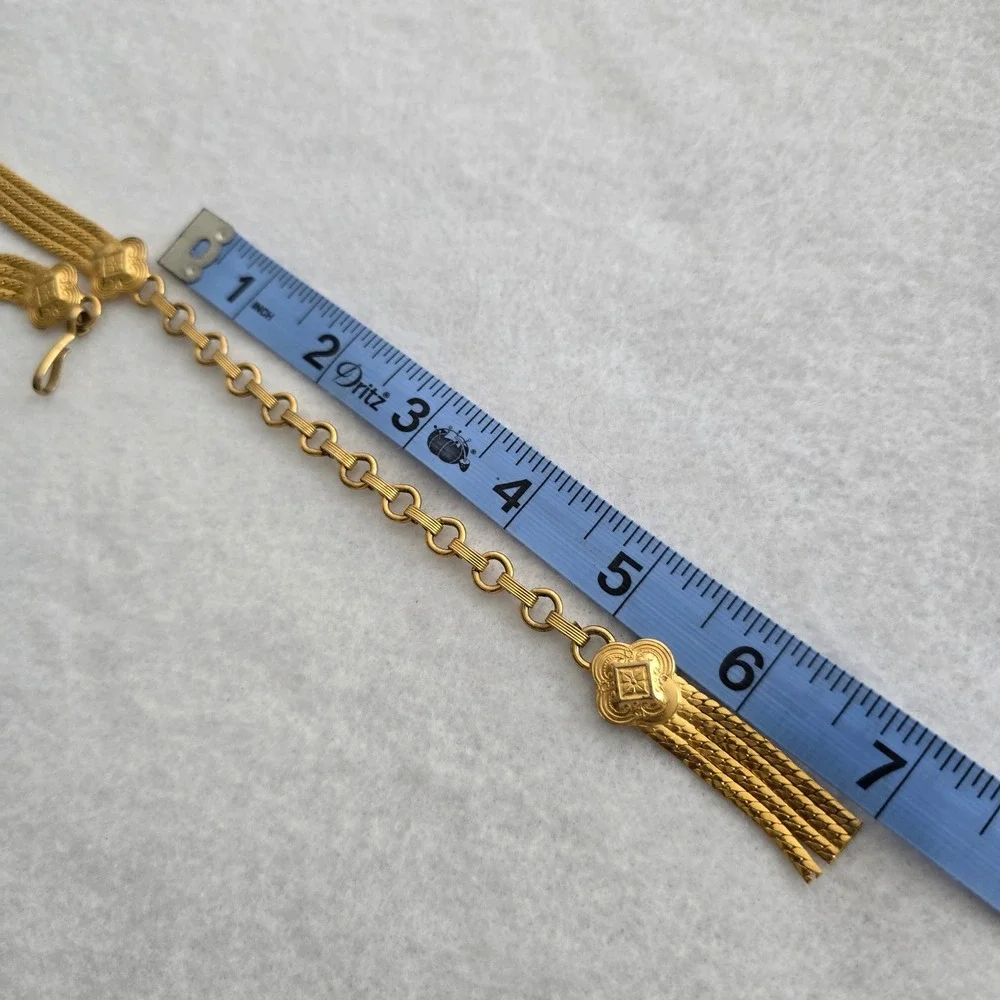 Vintage Gold Tone Multi Strand Herringbone Chain Belt Tassel Quatrefoil